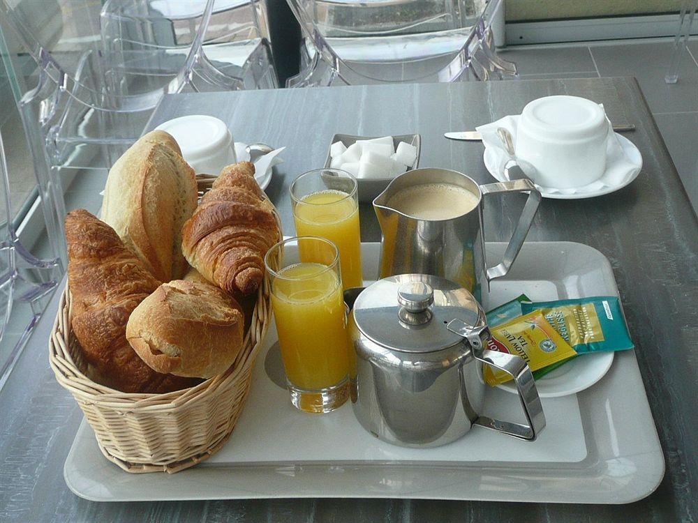 Alfred Hotels Les Halles Біарріц Екстер'єр фото