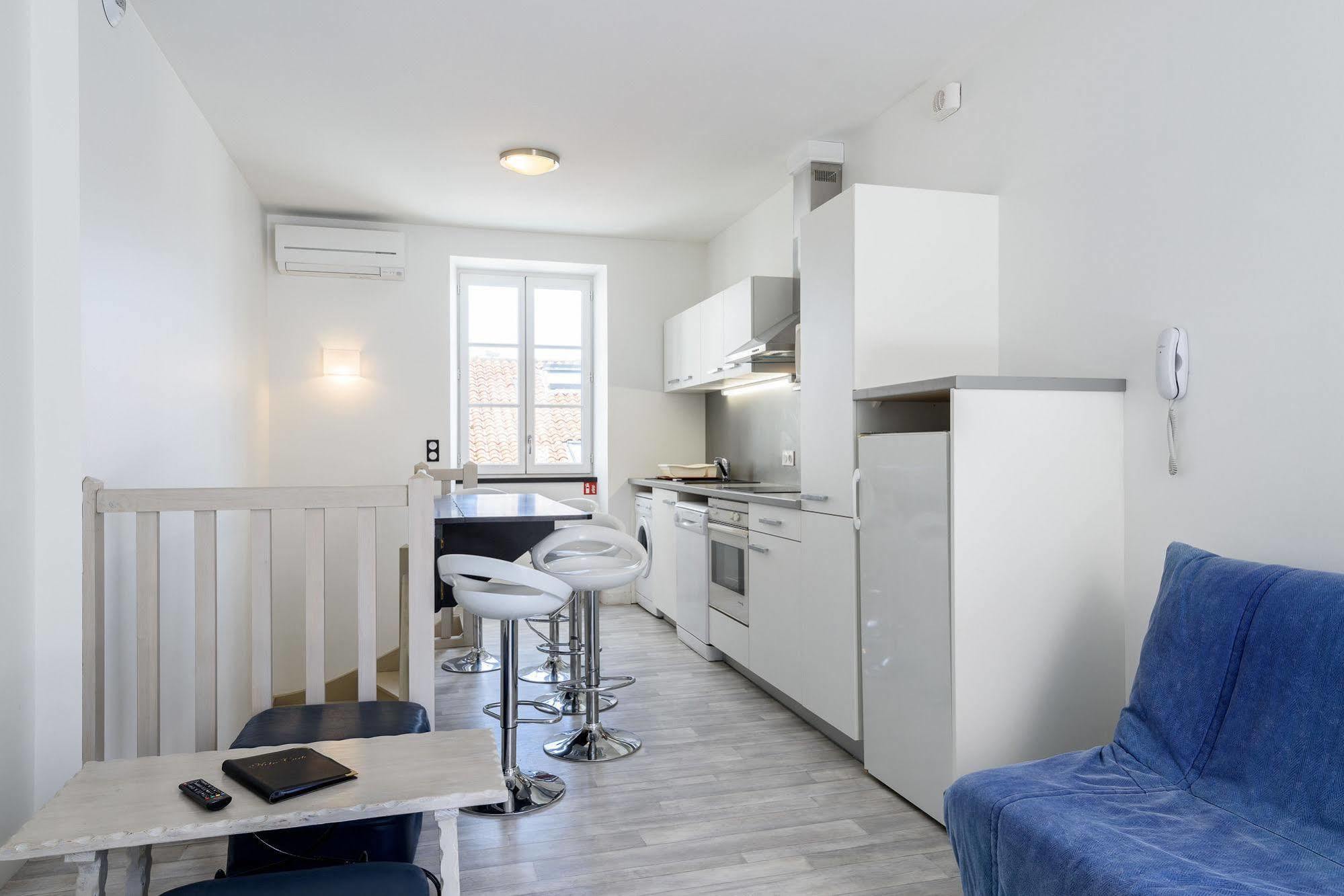 Alfred Hotels Les Halles Біарріц Екстер'єр фото